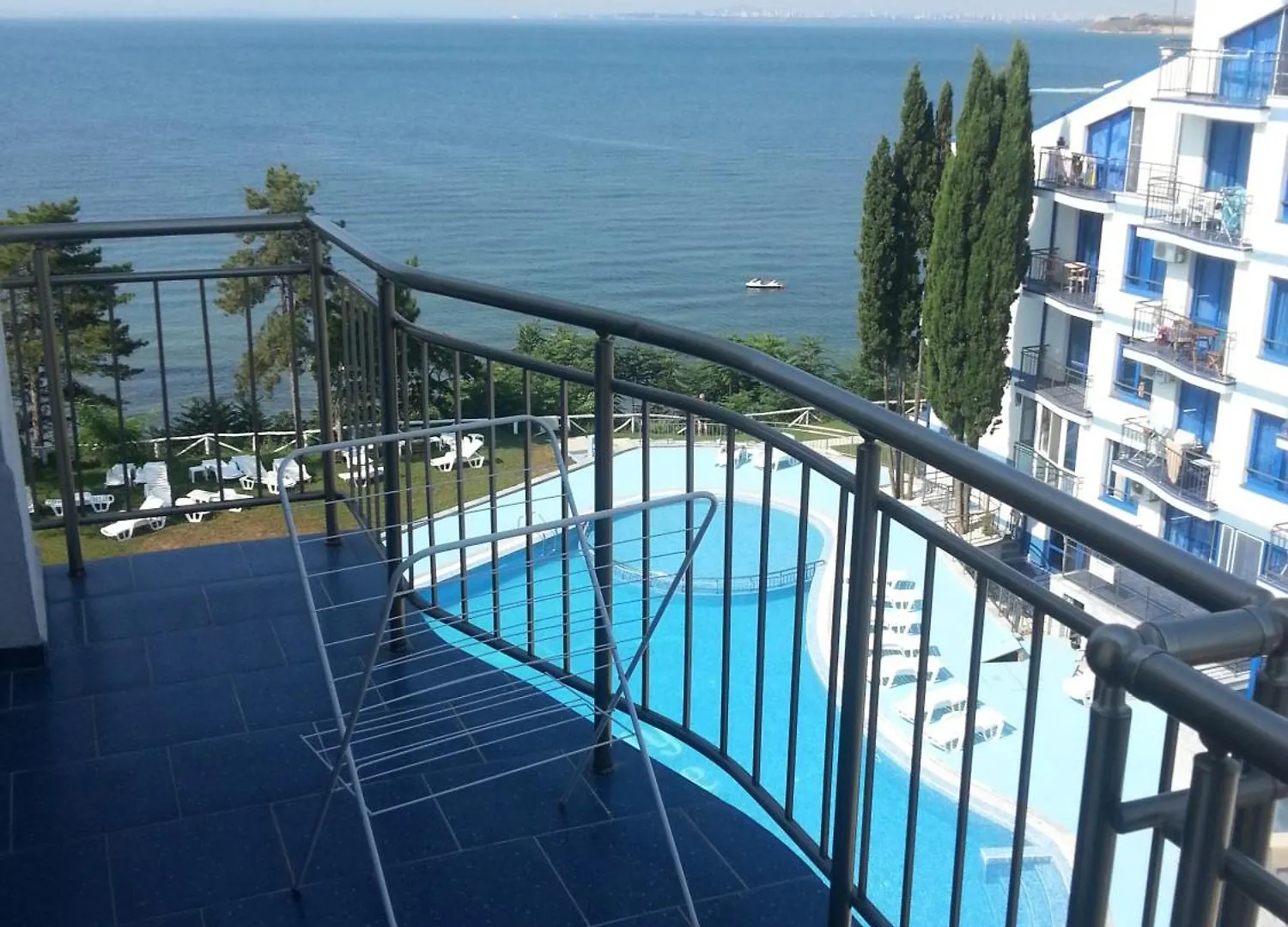 Blue Bay Palace Apart Complex Pomorie Aparthotel